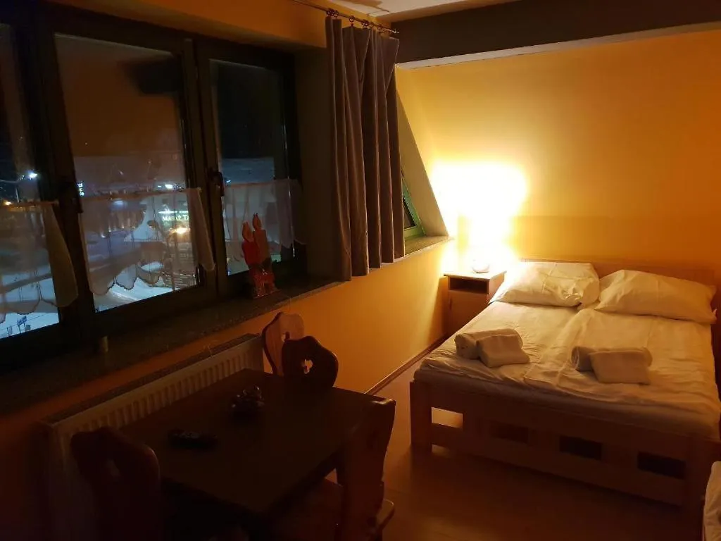 게스트하우스 Apartamenty Pokoje Pkp 700M Zakopane Centrum 1200M